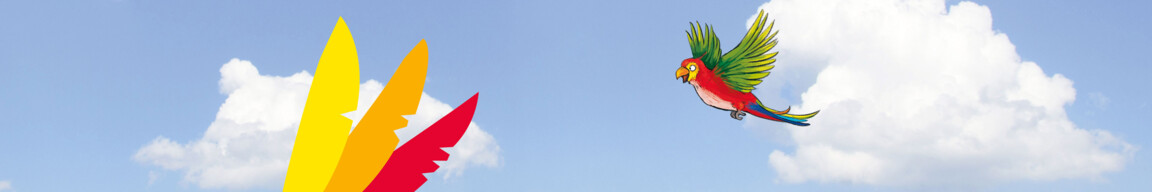 Der Papagei Olli fliegt vor einem blauen Hinterrgrund mit einer Sonne, die ein wenig von Wolken verdeckt ist